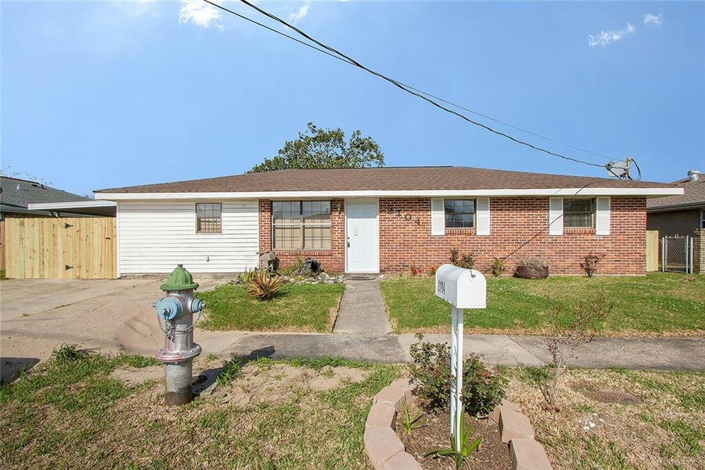 2104 LENA DR, CHALMETTE, LA 70043, photo 1 of 10