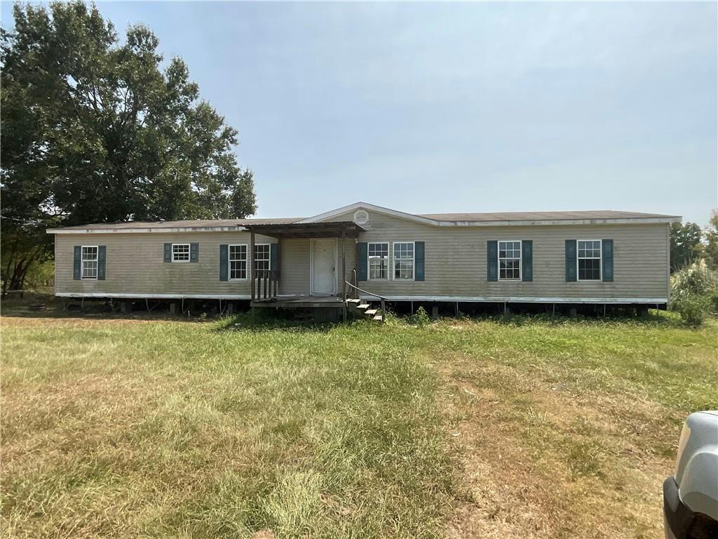 345 STARLIGHT BAPTIST CHURCH RD, Marksville, LA 71351 Single Family