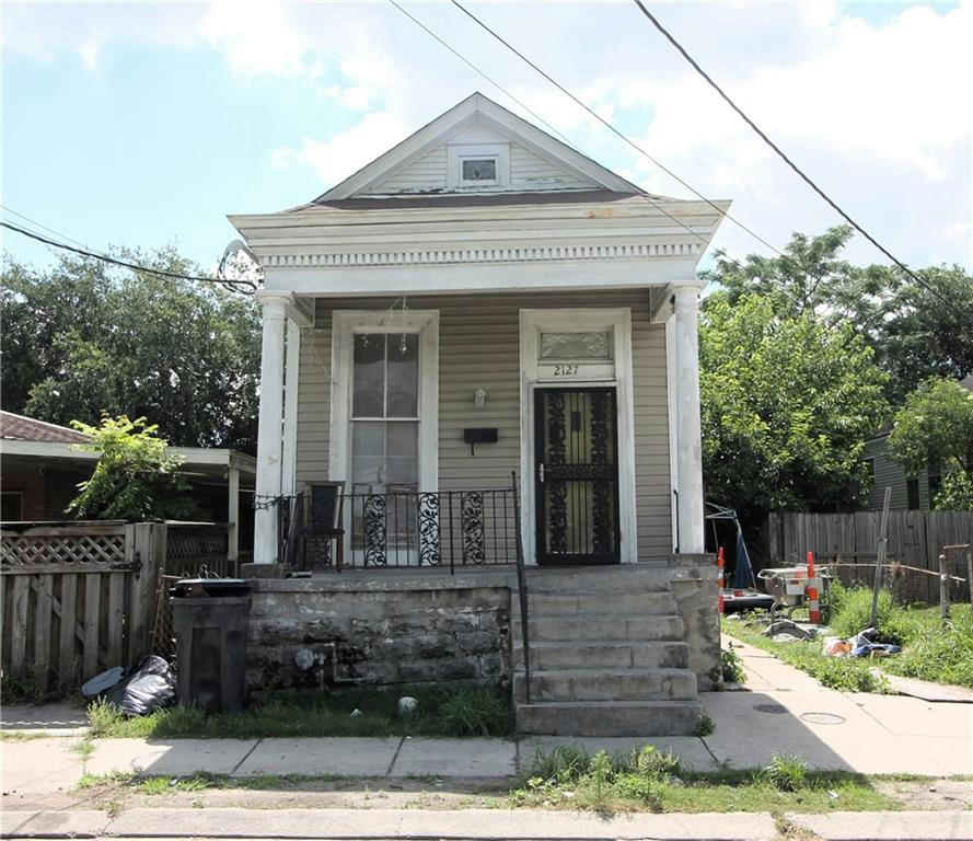 2127 ALMONASTER AVE, NEW ORLEANS, LA 70117, photo 1 of 17